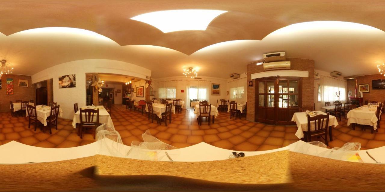 Hotel Lory Ficarolo Exterior foto